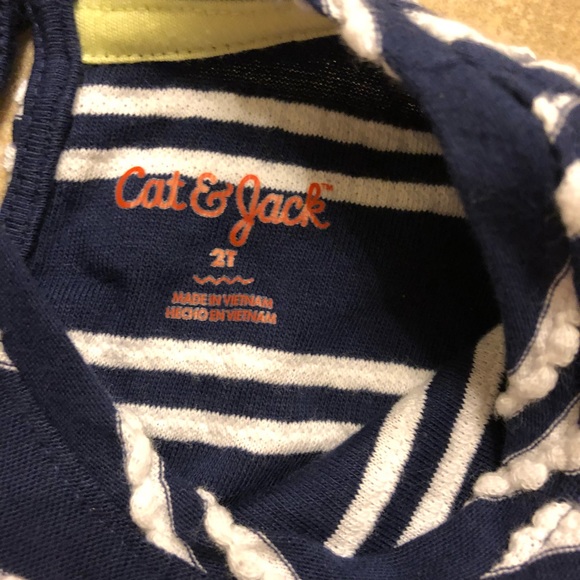 Cat and Jack Size 2T - Picture 4 of 4